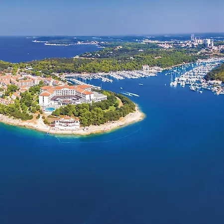 Amazing Apartment In Pula With Wifi Apartment *