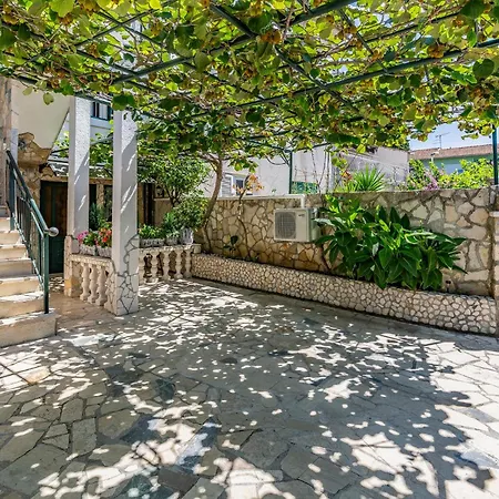 Amazing Apartment In Pula With Wifi Apartment