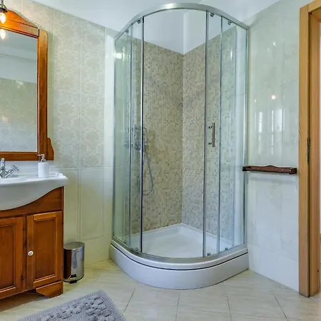 Apartment Amazing Apartment In Pula With Wifi