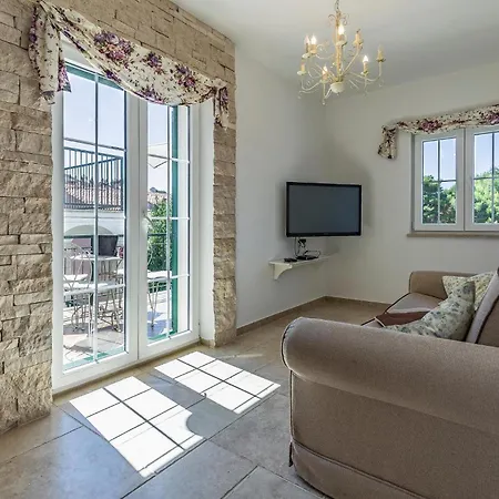 Amazing In With Wifi *