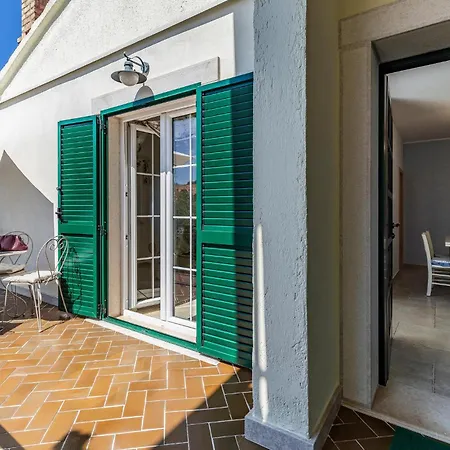 2 Bedroom Cozy In Pula